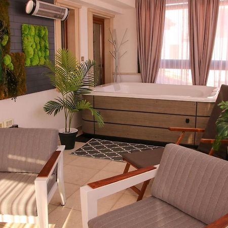 Апартаменты Pula Porta Aurea & Wellness Oasis Экстерьер фото